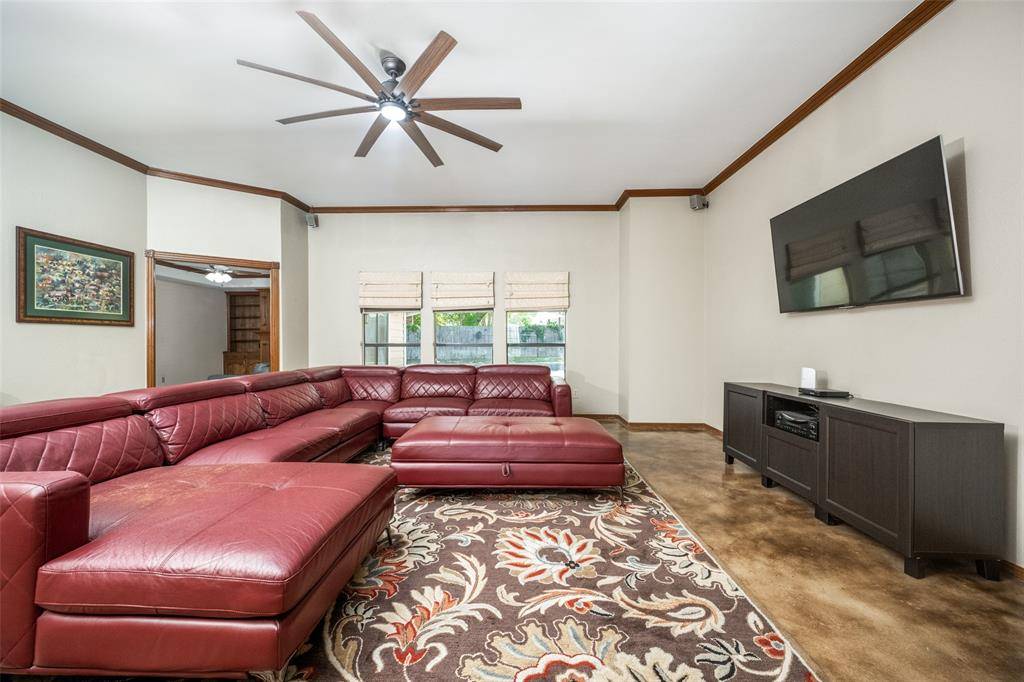 1109 Prairie Creek Place, Flower Mound, TX 75028