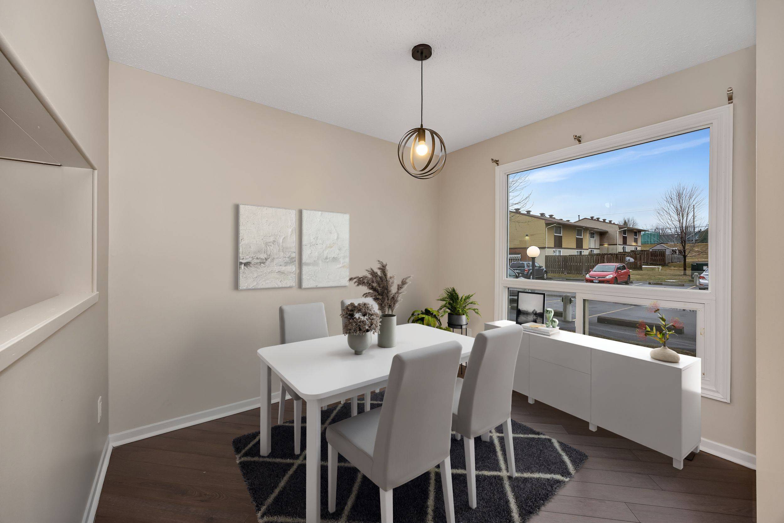 2570 Southvale CRES #104, Elmvale Acres And Area, ON K1B 5B7