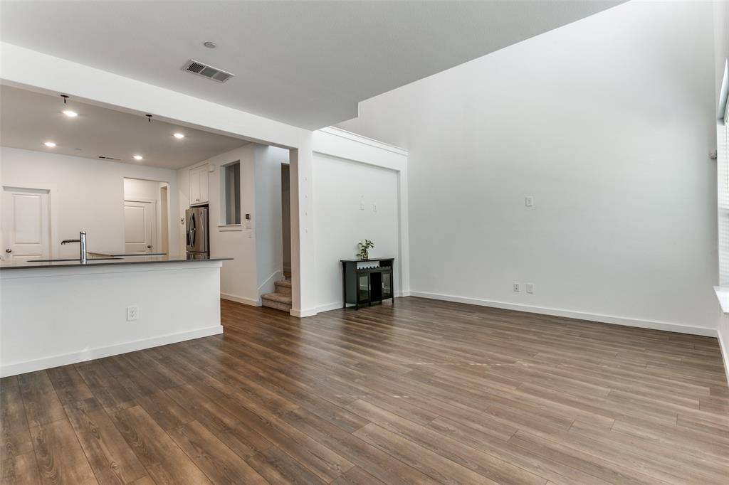 663 Vista Oaks Road, Lewisville, TX 75067