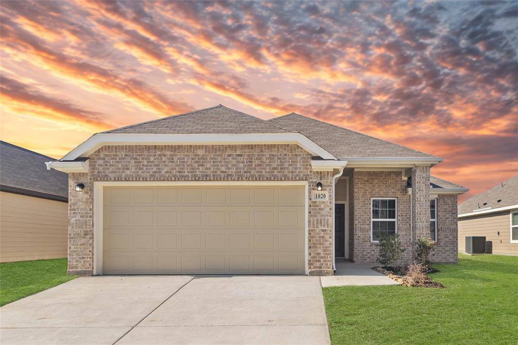 1020 Wind Drift Way, Fort Worth, TX 76131