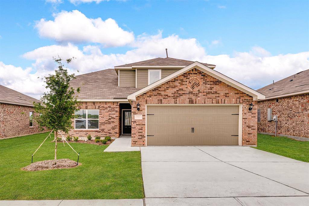 100 Thomas Paine Drive, Venus, TX 76084