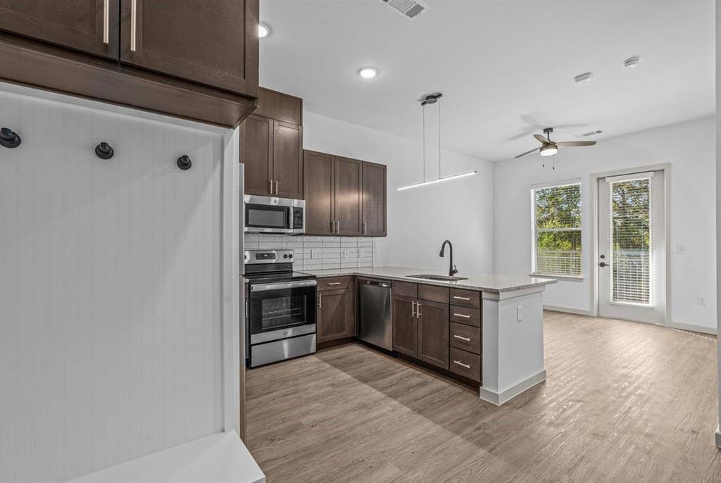 3120 E Park Row Drive #5102, Arlington, TX 76010