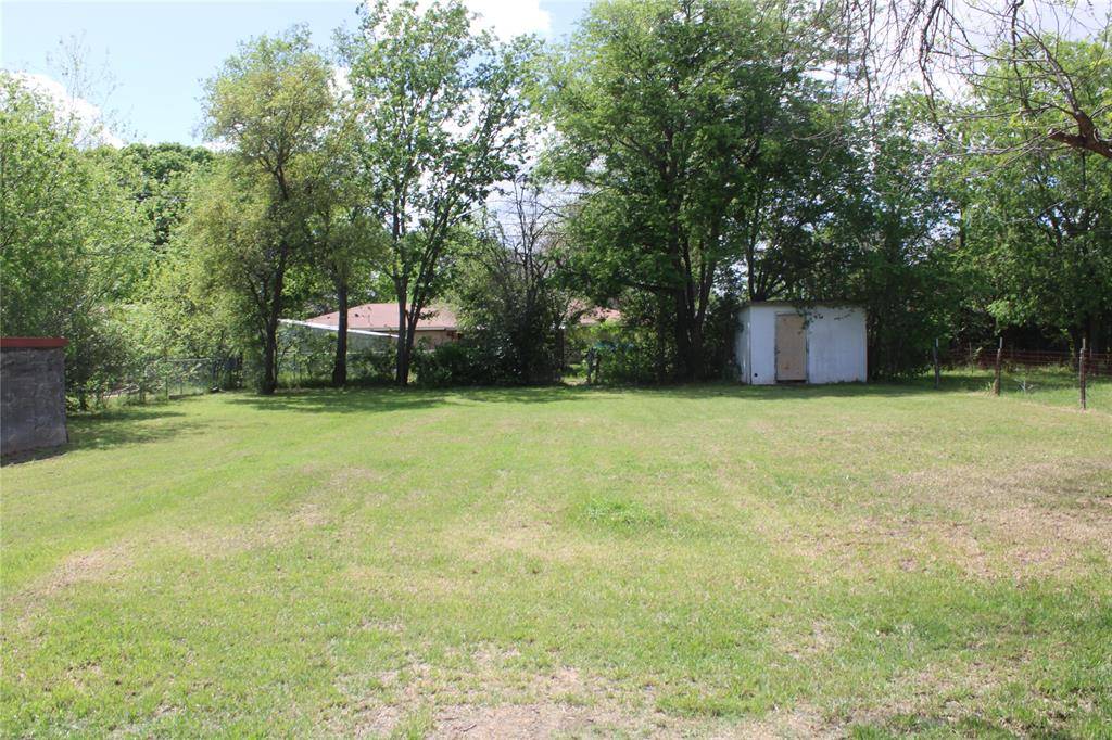 2105 6 TH, Brownwood, TX 76801