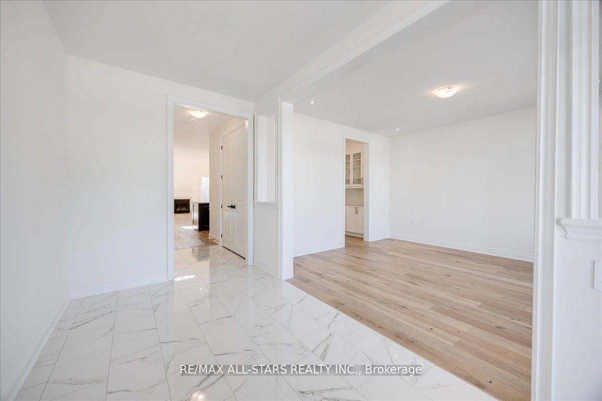 59 Stadacona AVE, Georgina, ON L0E 1R0
