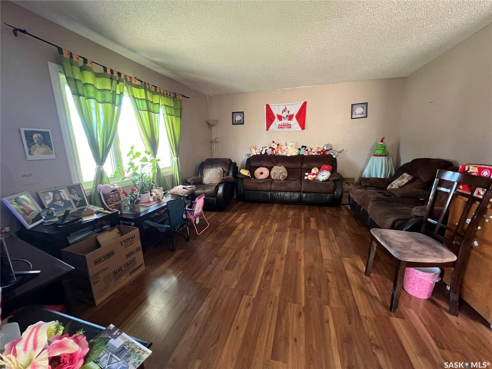 405 YORK STREET, Regina, SK S4R 4W7