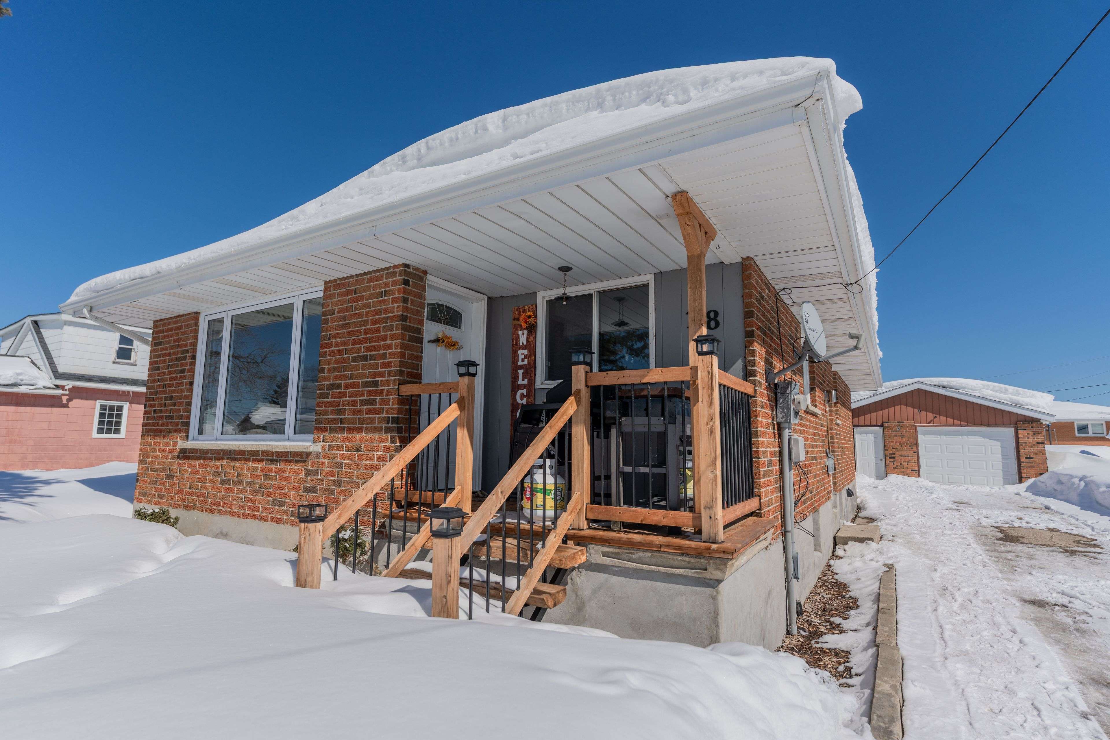 18 Cartier AVE, Kapuskasing, ON P5N 2J6