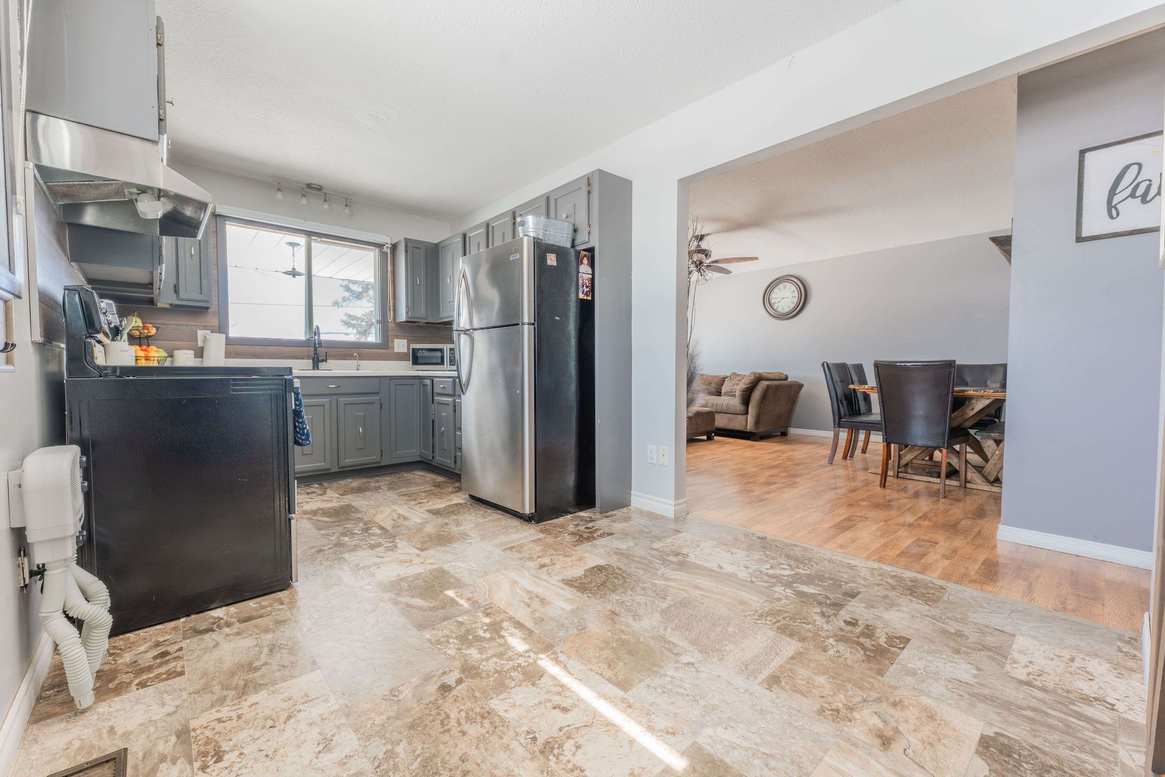 18 Cartier AVE, Kapuskasing, ON P5N 2J6