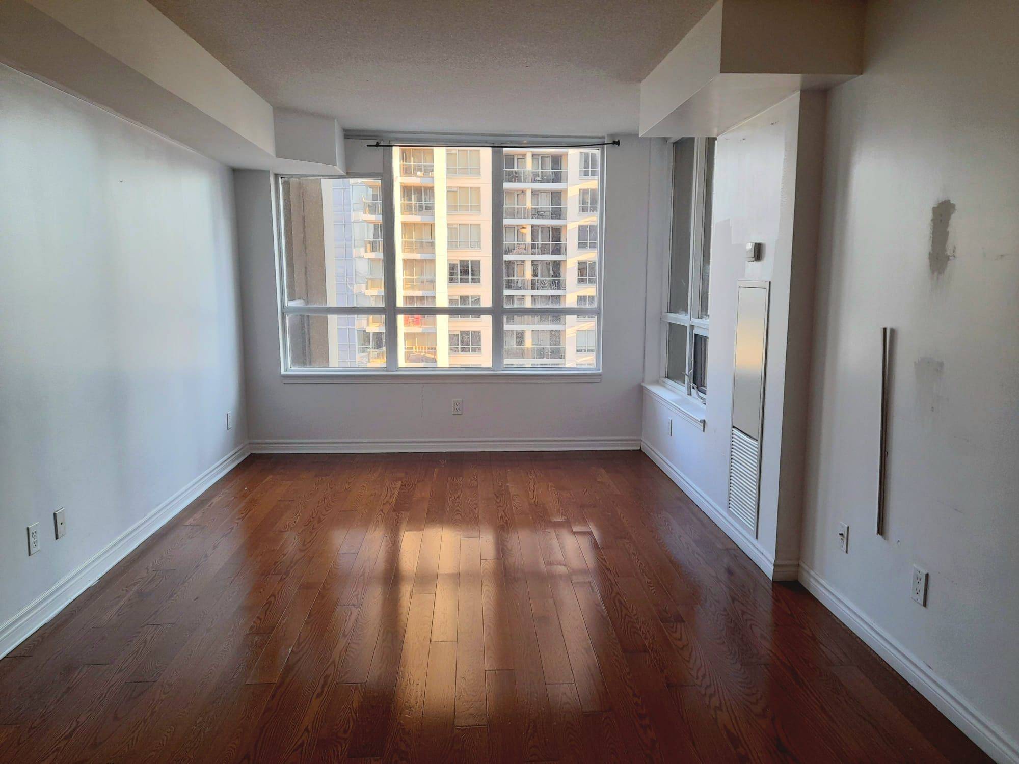 4090 Living Arts DR #1212, Mississauga, ON L5B 4M8