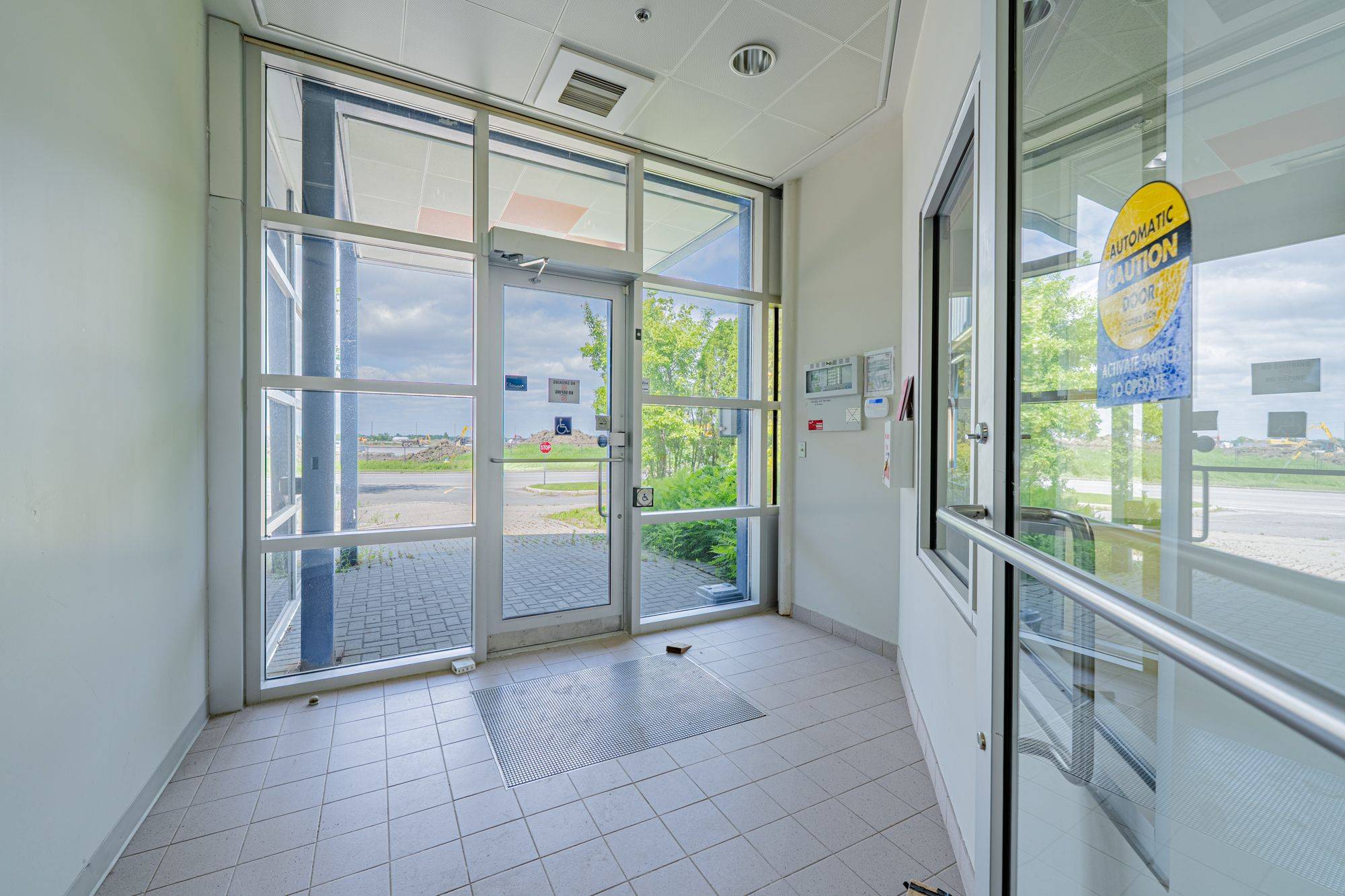 90 Bill Leathem DR #A, Barrhaven, ON K2J 0R3