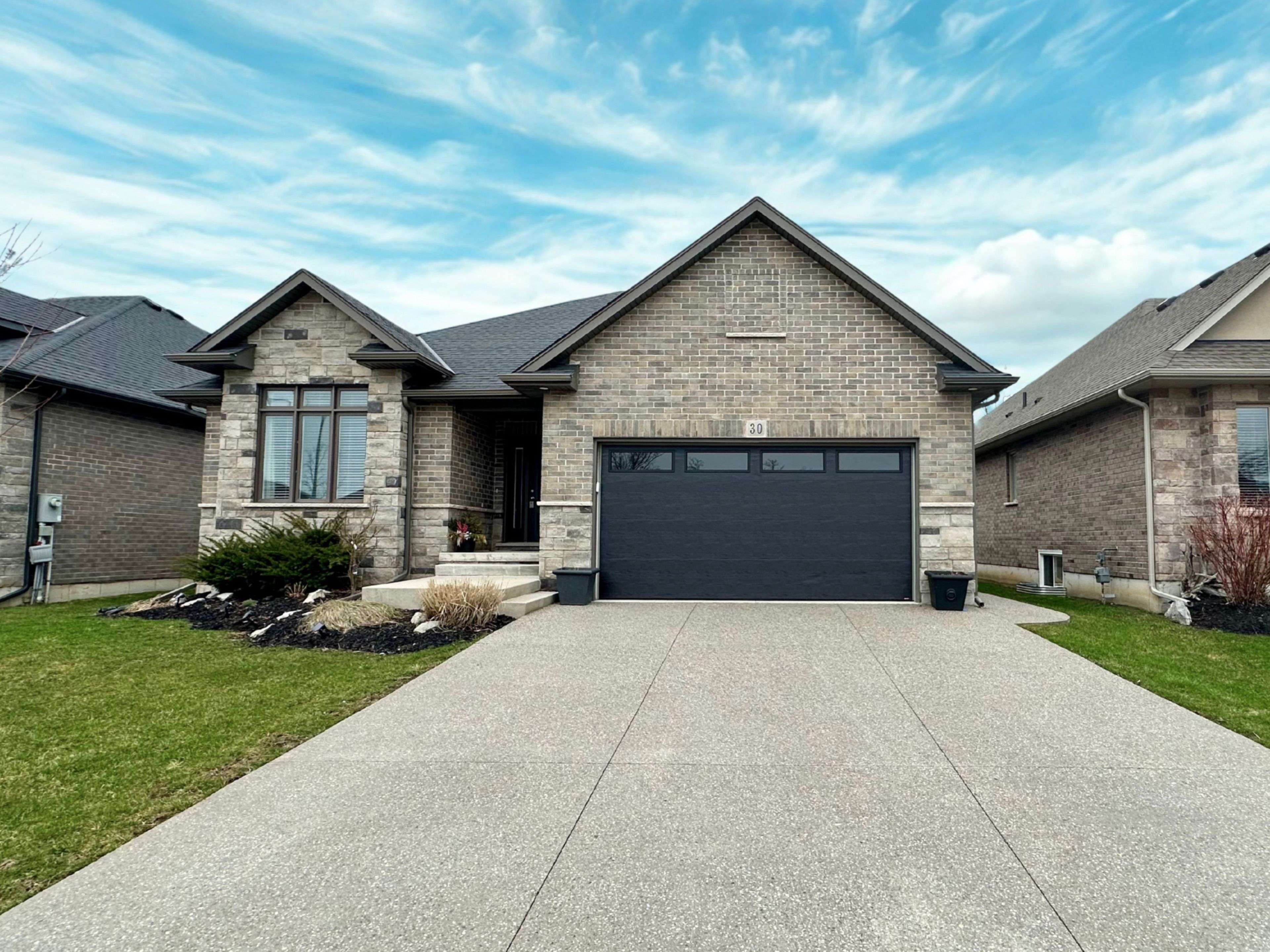 30 Renfield ST, Port Colborne, ON L3K 0A7
