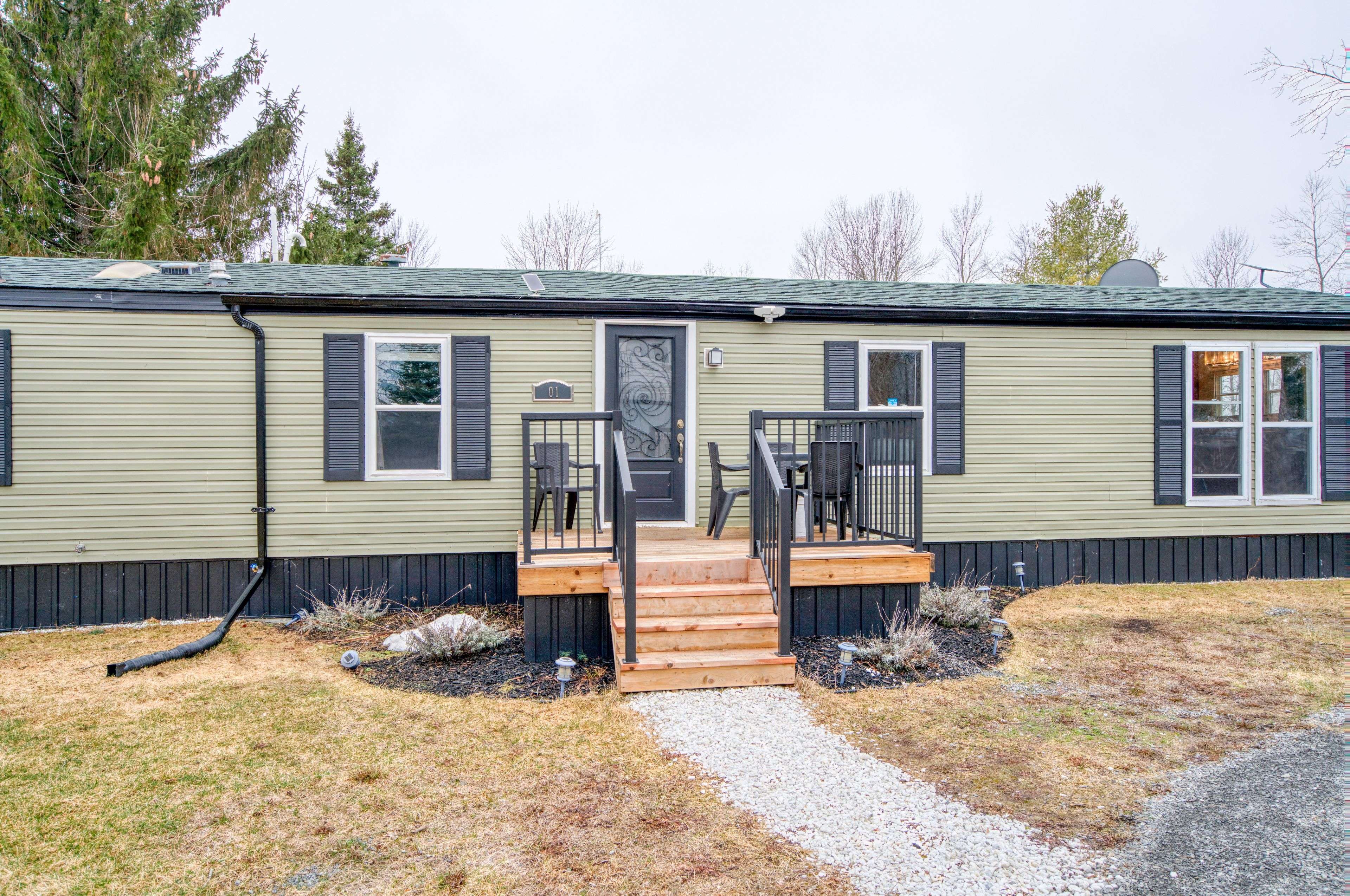 1 Taylor ST, Rideau Lakes, ON K0G 1E0