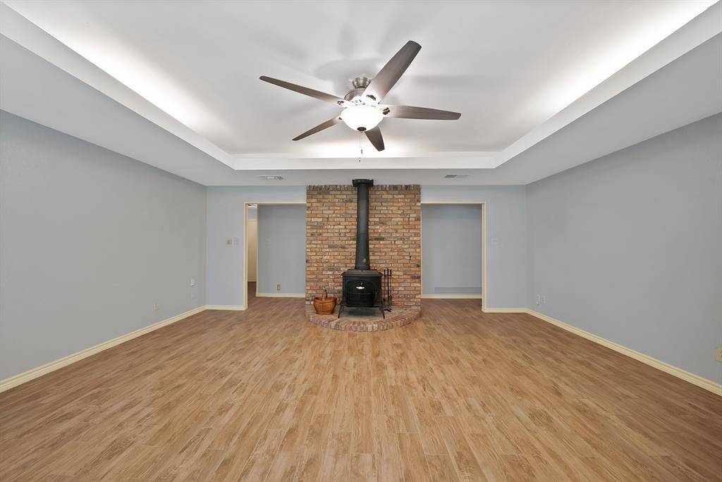 2812 Whisperwood Trail, Dalworthington Gardens, TX 76016