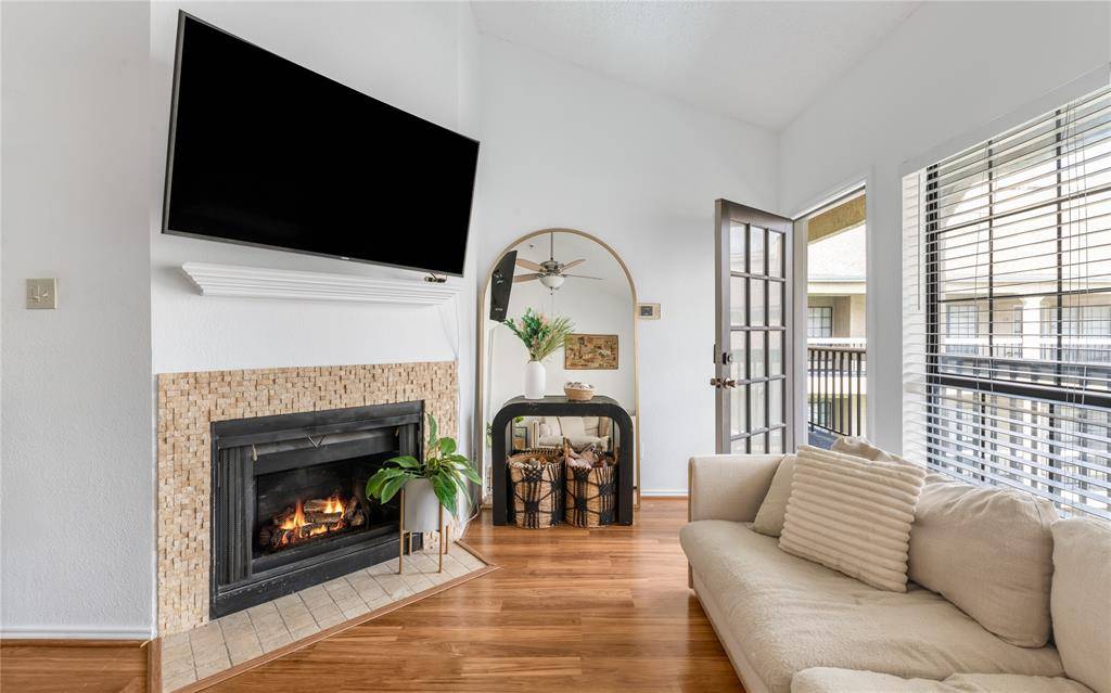 4800 W Lovers Lane #312, Dallas, TX 75209