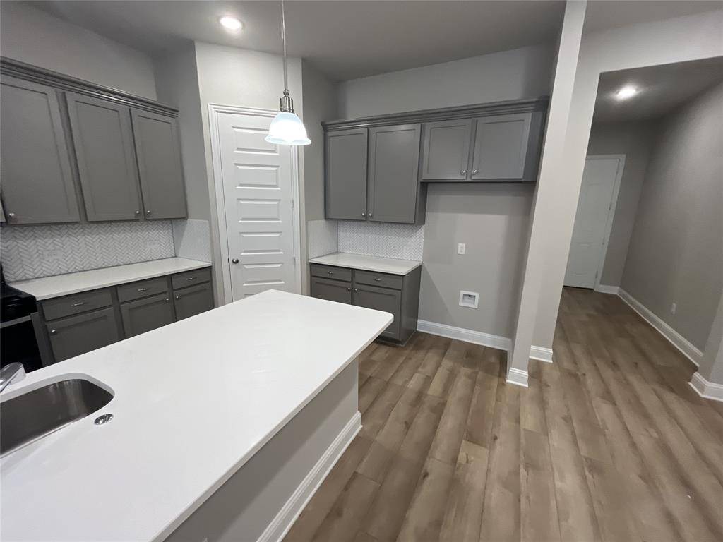 2253 Burning Bush Lane, Waxahachie, TX 75167