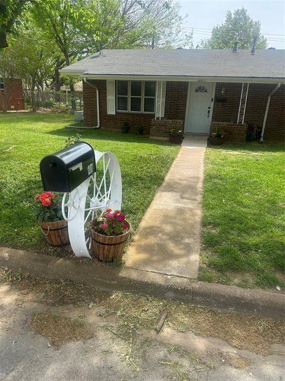 1207 Pebble Street Street, Bowie, TX 76230