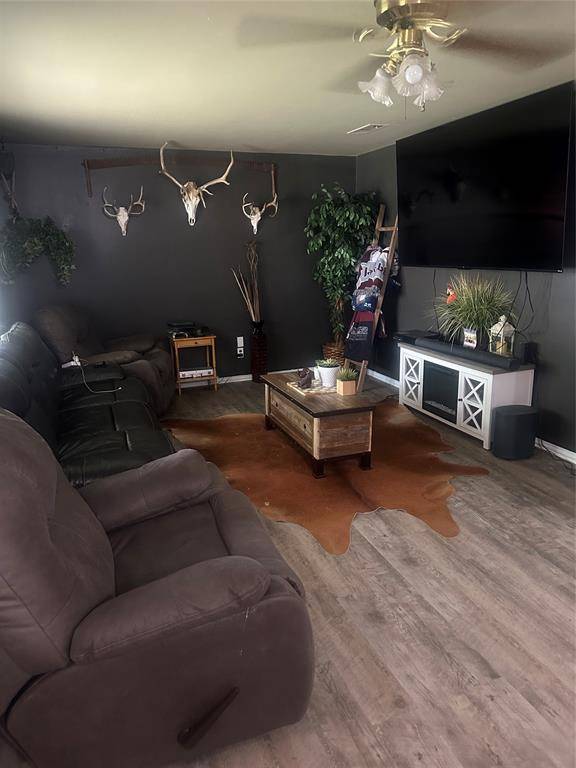 1207 Pebble Street Street, Bowie, TX 76230