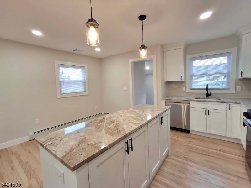 397 Lake Ave, Woodbridge Twp., NJ 07067