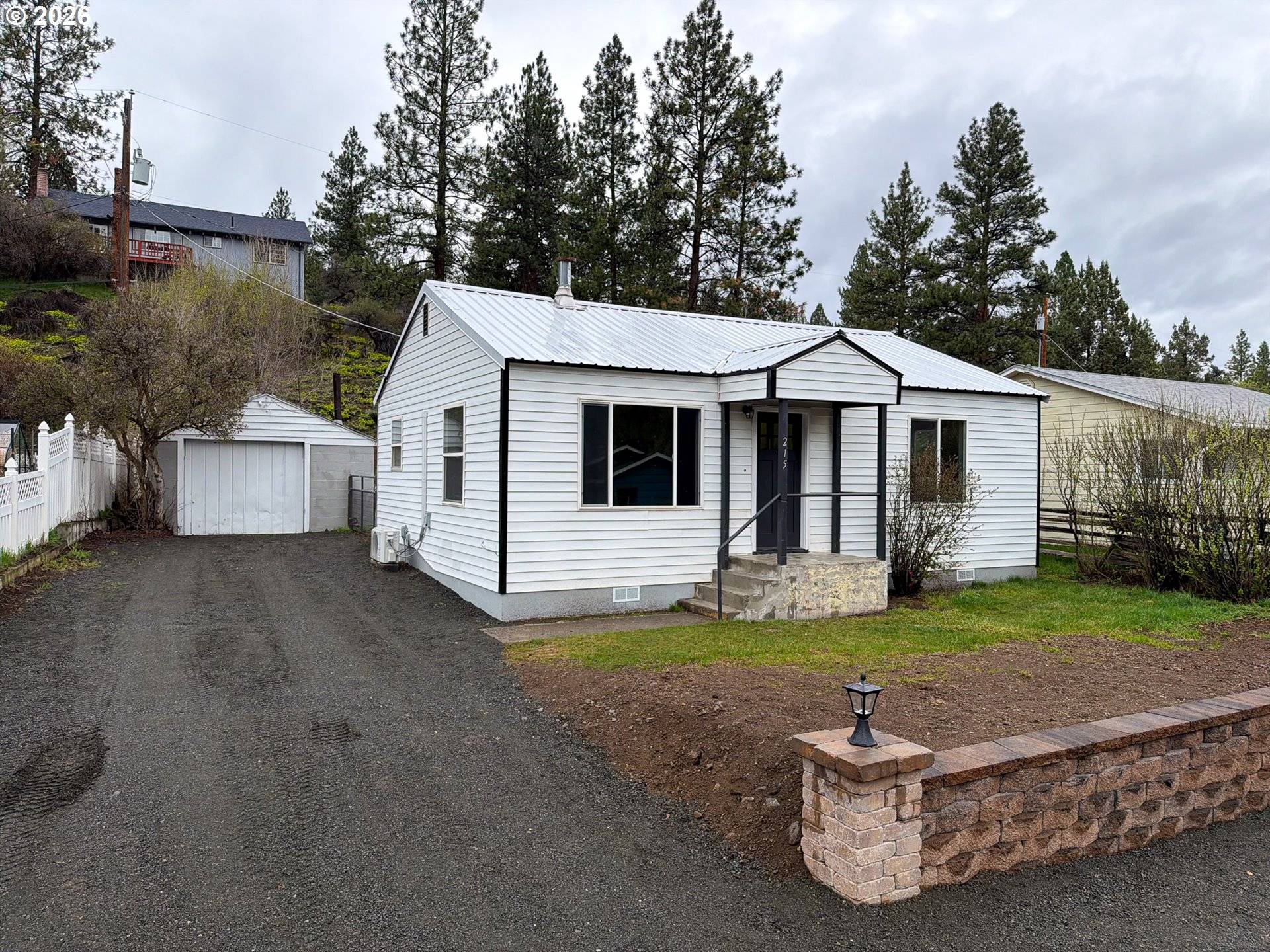 215 N HUMBOLT ST, Canyon City, OR 97820
