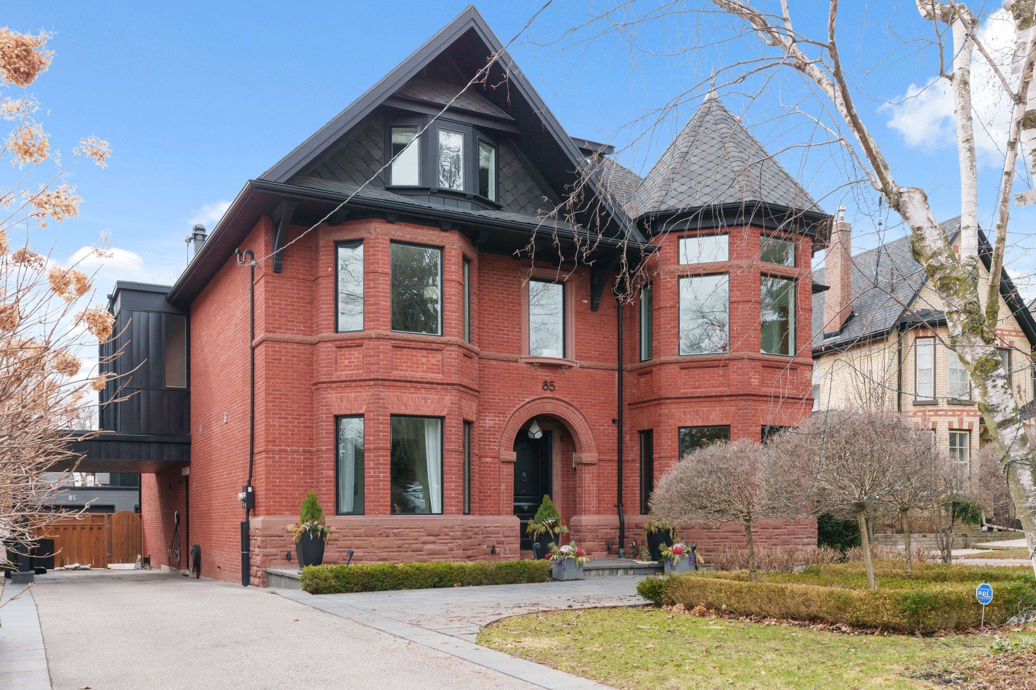 85 Glengrove AVE W, Toronto C04, ON M4R 1N8