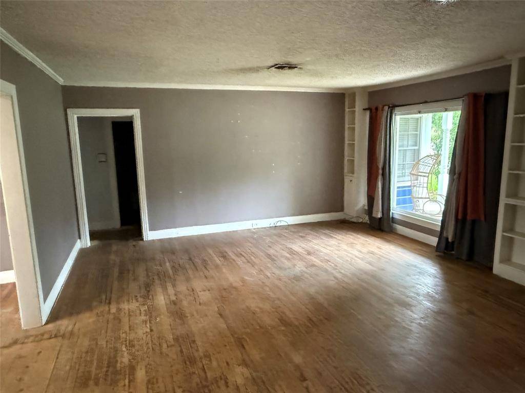 709 Highland Drive, Palestine, TX 75801