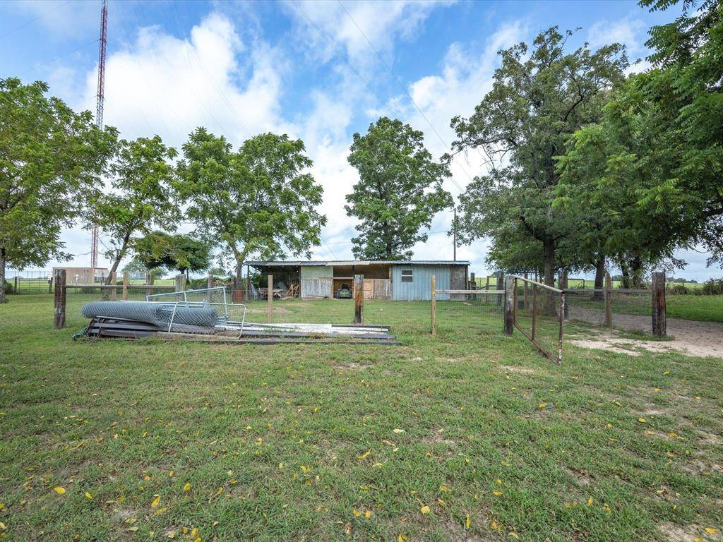 14889 N State Highway 19, Palestine, TX 75803