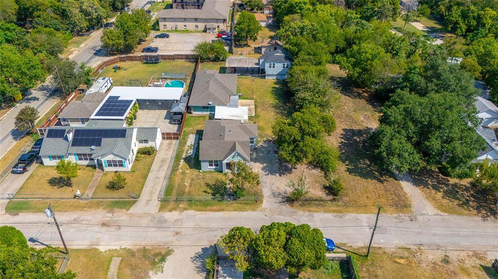3823 Dempster Avenue, Cockrell Hill, TX 75211