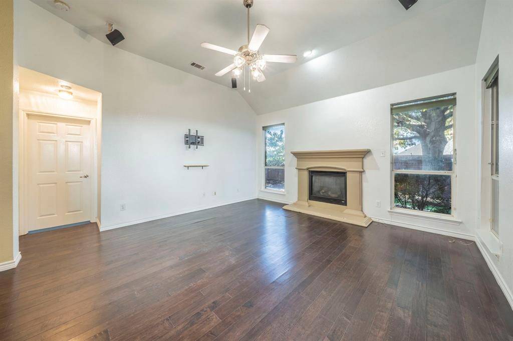 7042 Hedgebrook Drive, Dallas, TX 75249