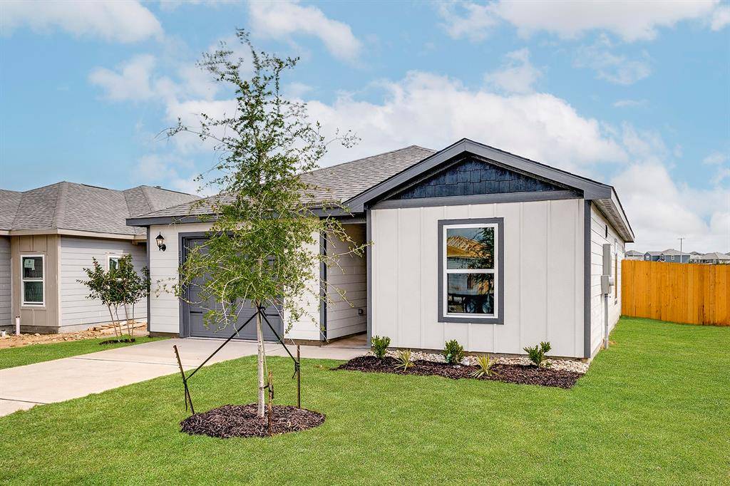 8324 White Wolf Trail, Ponder, TX 76259