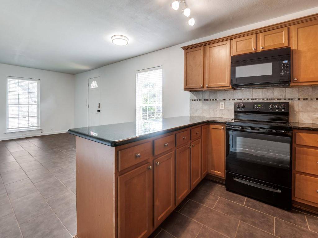 5234 Fleetwood Oaks Avenue #120, Dallas, TX 75235