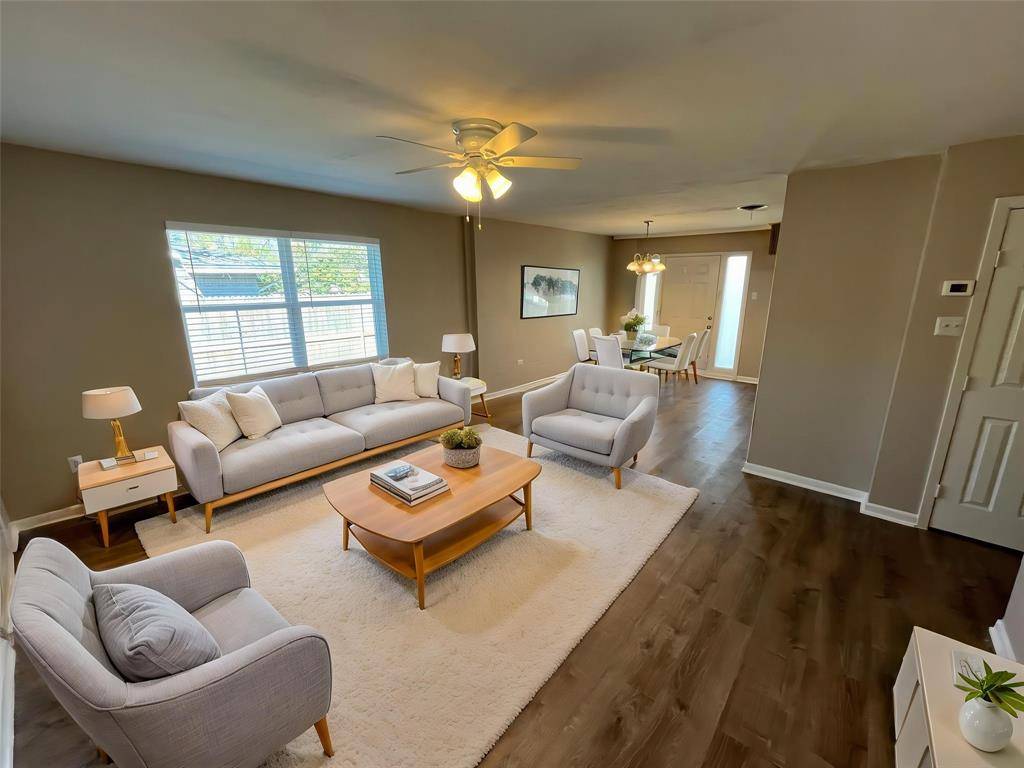 926 Warren Way, Richardson, TX 75080