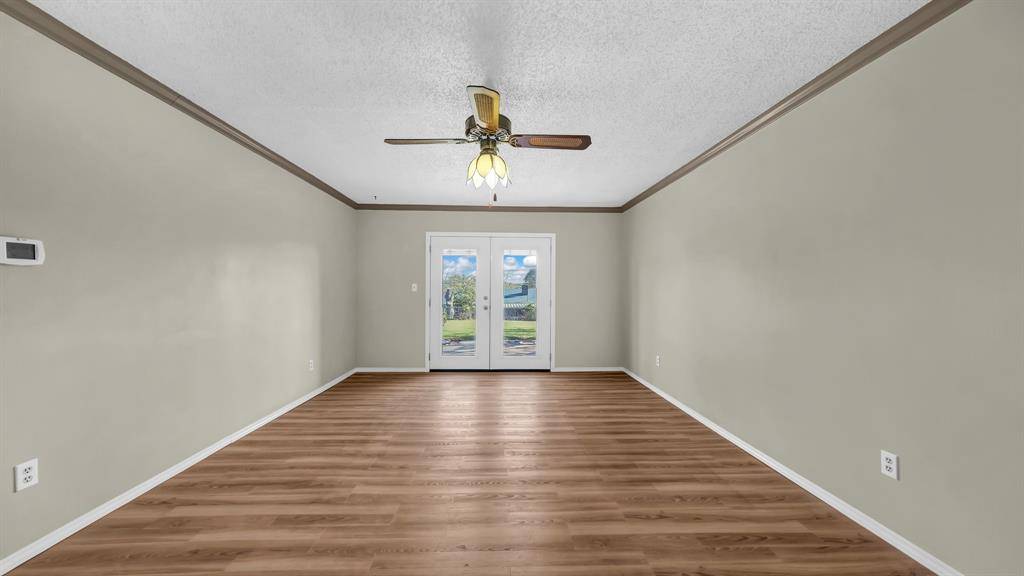 1111 Vivienne Street, Weatherford, TX 76086