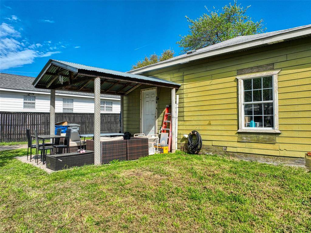 3412 Banning Street, Dallas, TX 75233