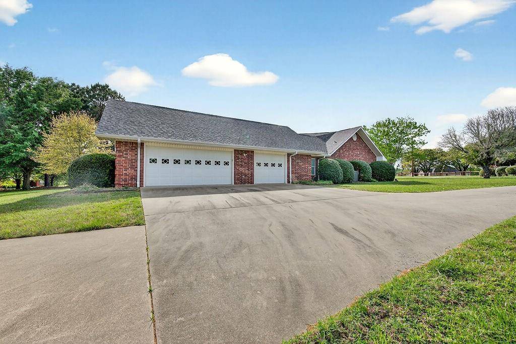 2436 Lakefront Shores Road, Athens, TX 75752