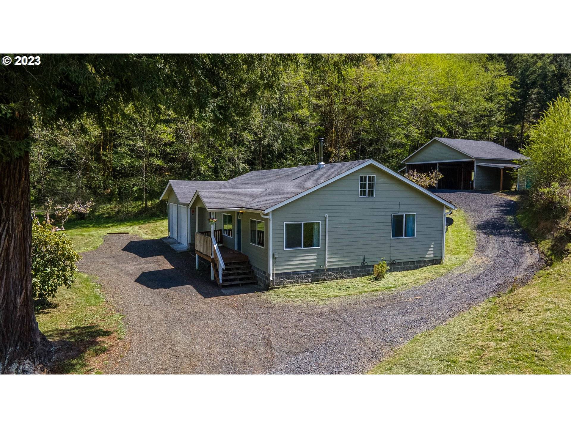 233 JOHANNESON CREEK RD, Reedsport, OR 97467