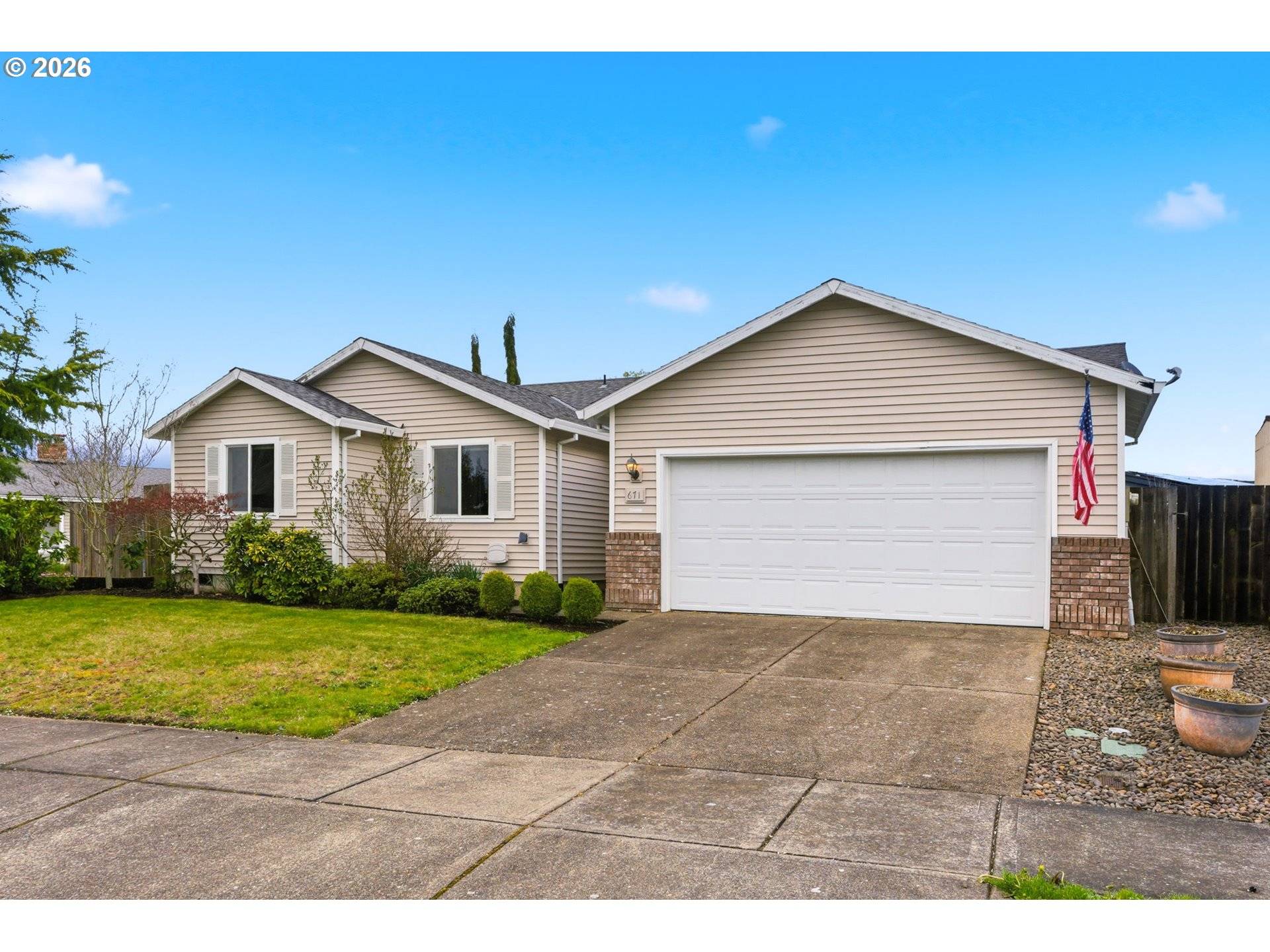 671 MARY DR, Molalla, OR 97038