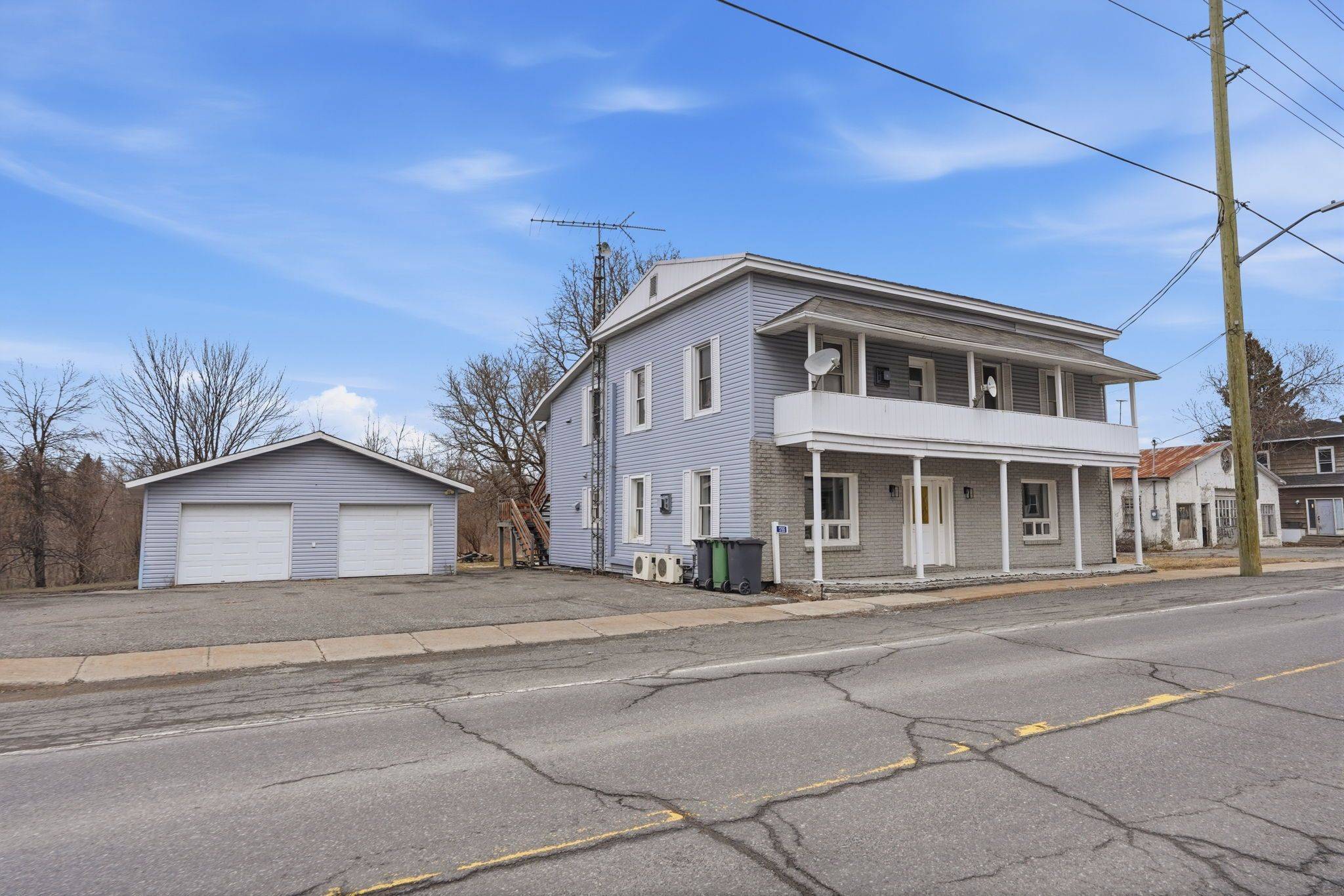 1255 Labrosse ST, East Hawkesbury, ON K0B 1P0