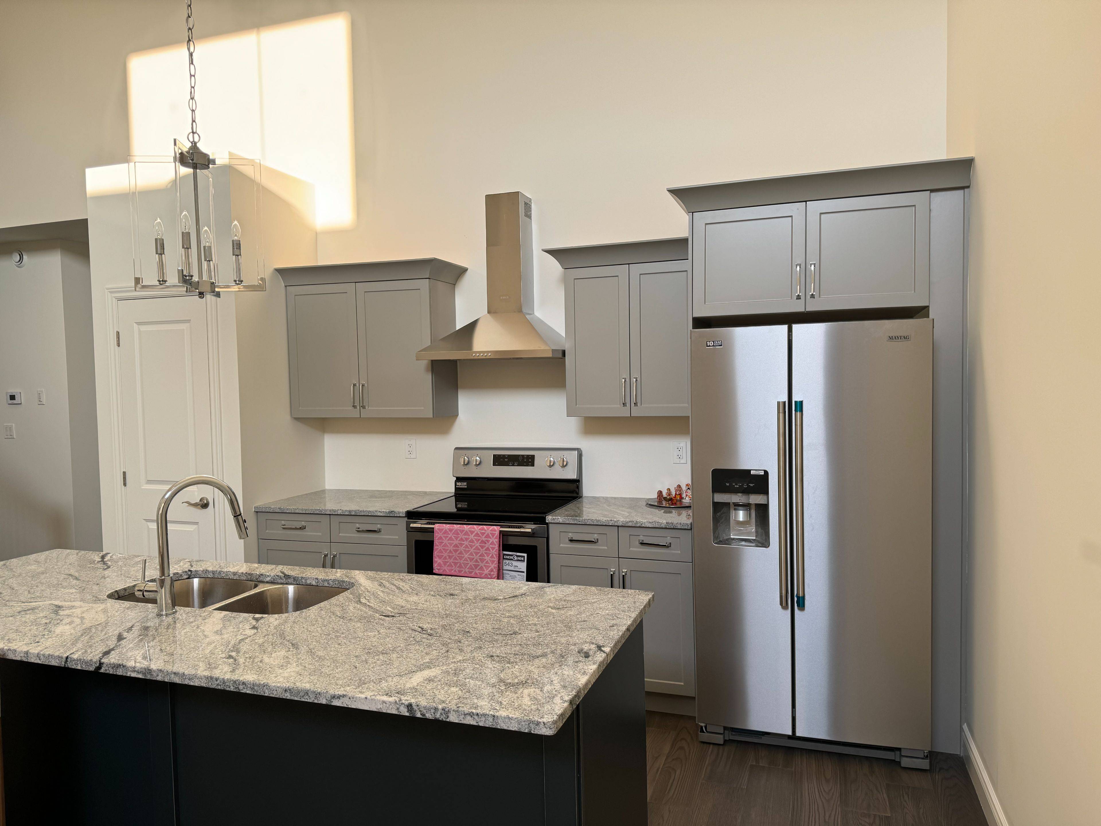 513 Water RD E, Amherstburg, ON N9V 4C5