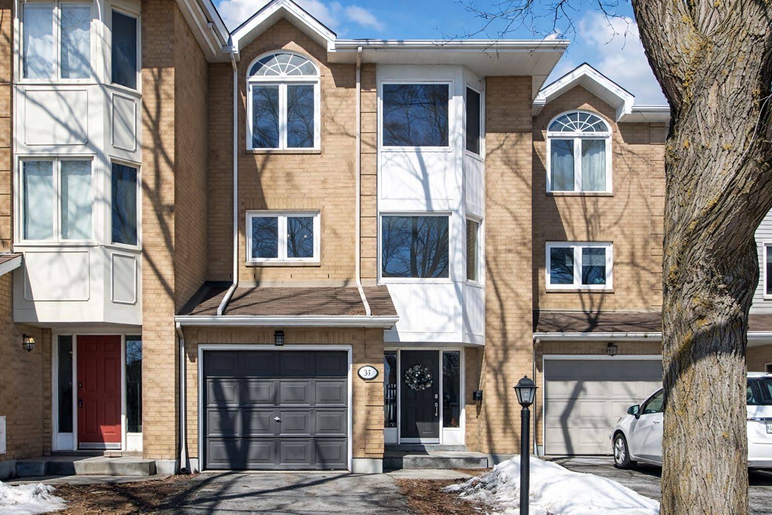 34 KENMARE PL, Barrhaven, ON K2J 3L9