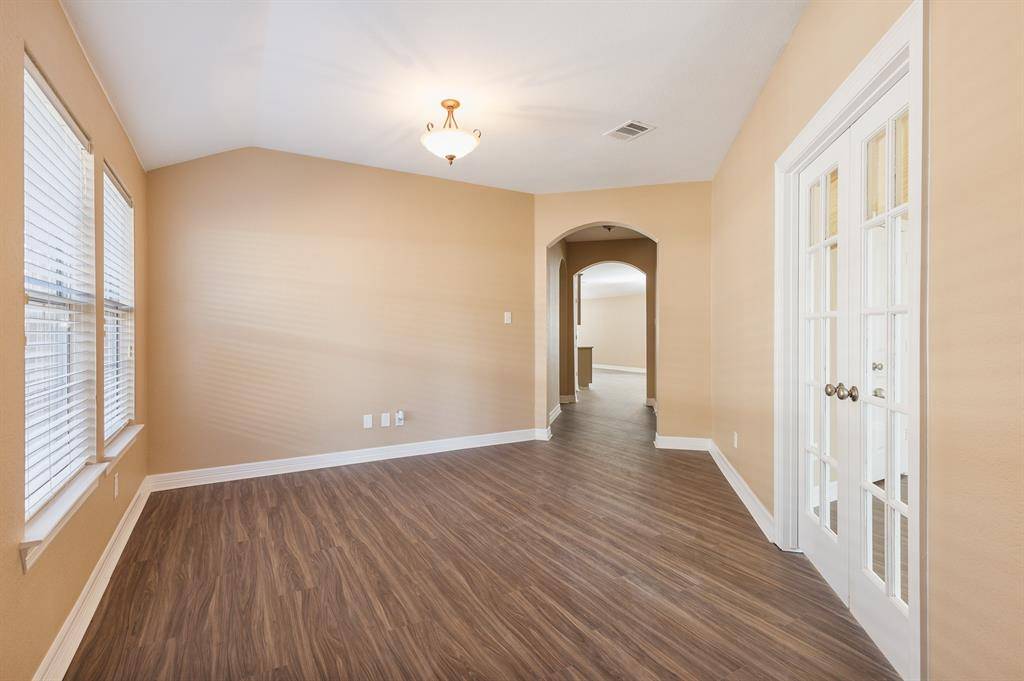 1617 Nighthawk Drive, Little Elm, TX 75068