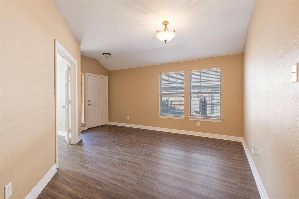 1617 Nighthawk Drive, Little Elm, TX 75068