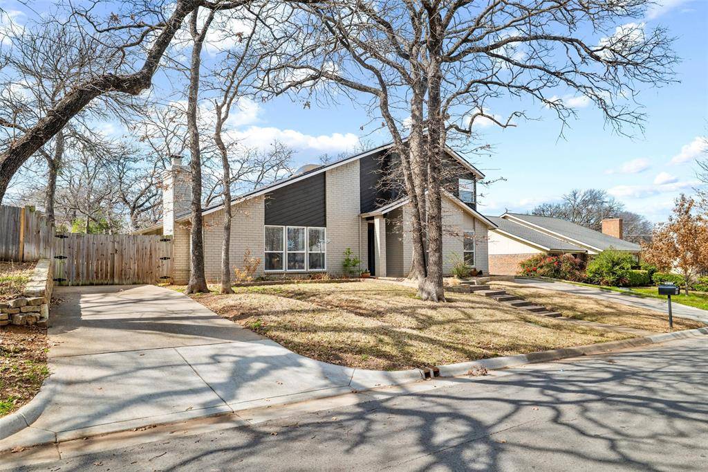 3800 Bayshore Drive, Arlington, TX 76016