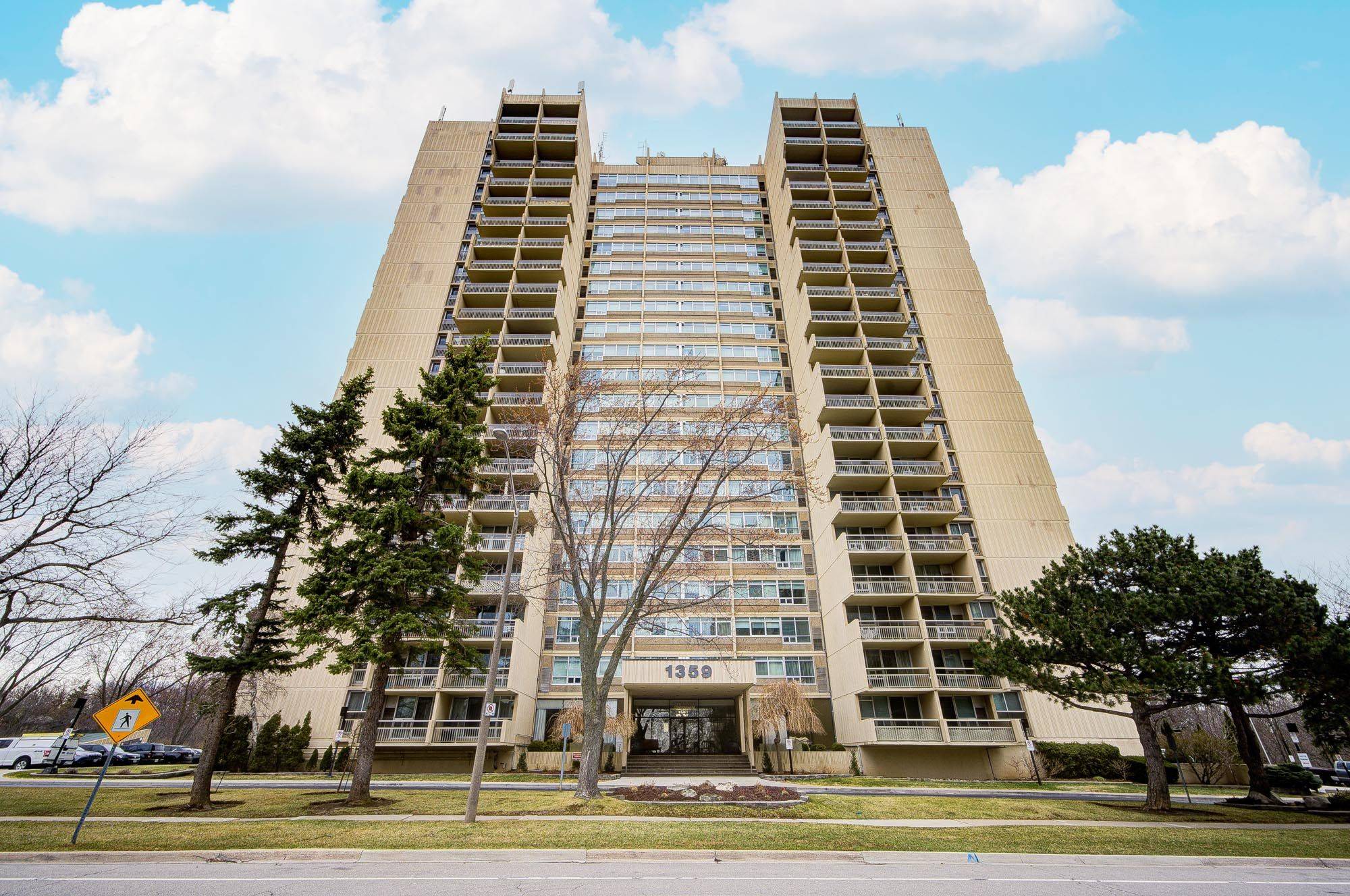 1359 White Oaks BLVD #708, Oakville, ON L6H 2R8