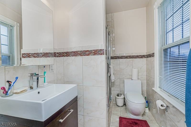 153 W Union Ave, Bound Brook Boro, NJ 08805