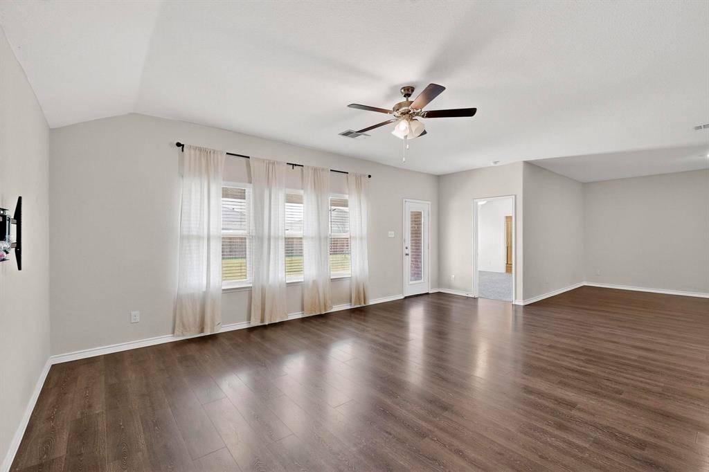 308 Duke Court, Fate, TX 75189