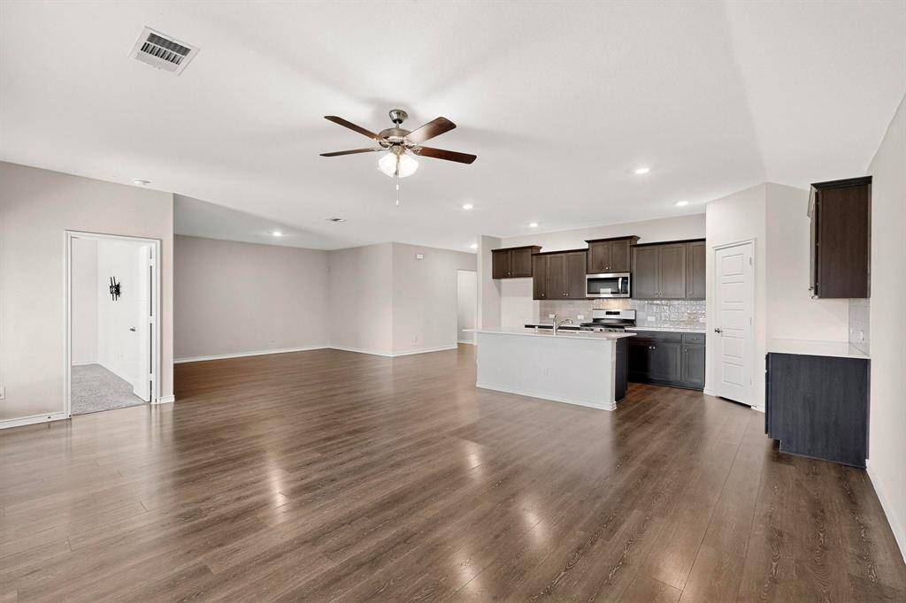 308 Duke Court, Fate, TX 75189