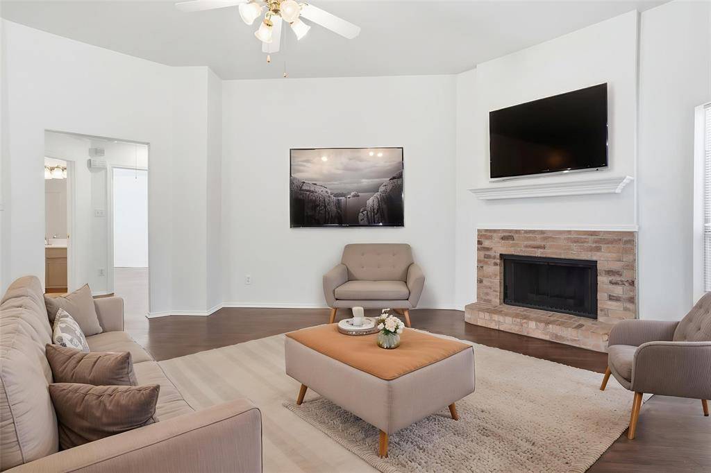 1325 Maple Ridge Drive, Mesquite, TX 75149