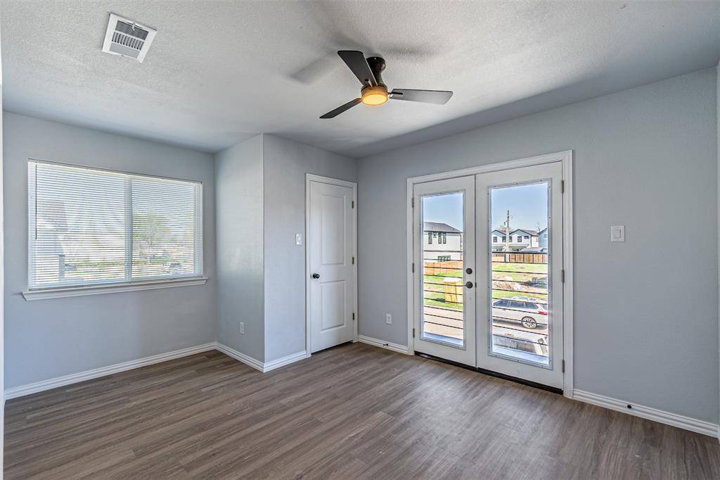 2419 Jeffries Street, Dallas, TX 75215