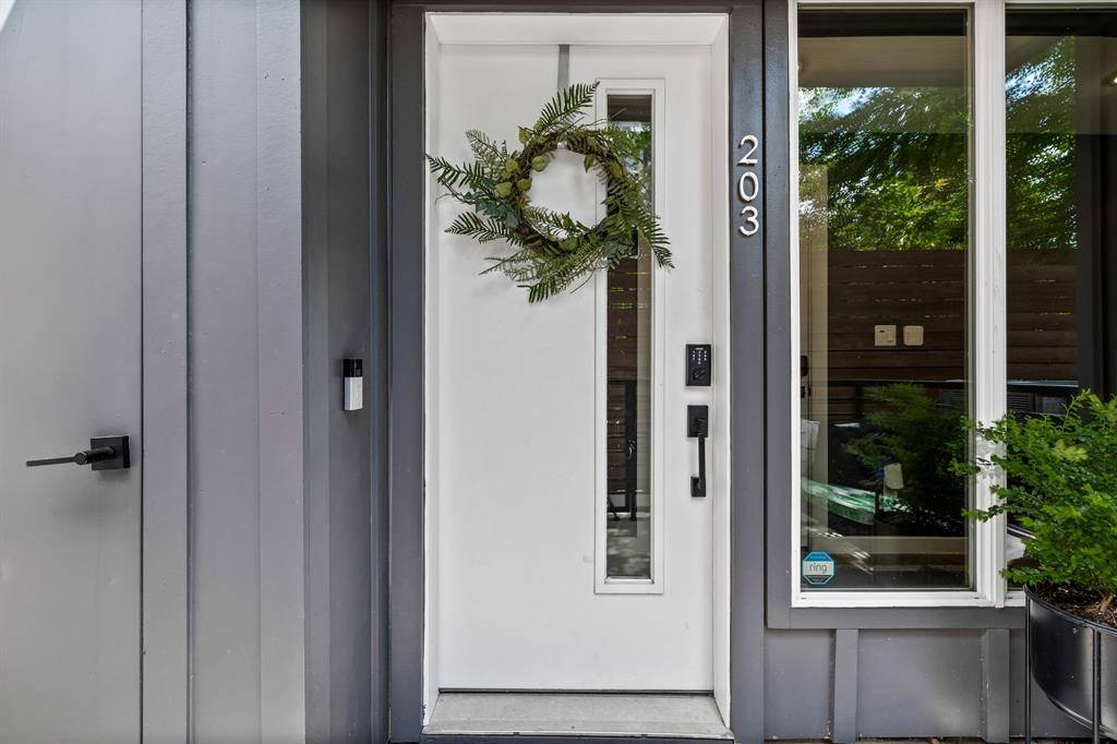 1507 N Garrett Avenue #203, Dallas, TX 75206