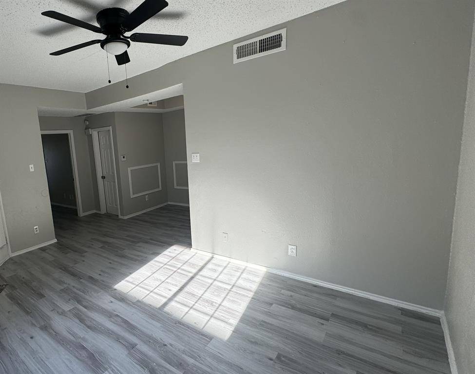 3209 Norwalk Avenue, Dallas, TX 75220