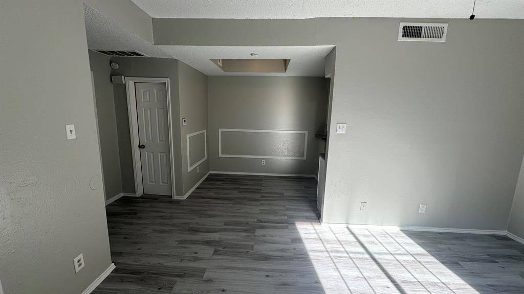 3209 Norwalk Avenue, Dallas, TX 75220